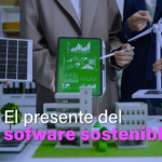 La imagen muestra un ecosistema de dispositivos tecnológicos utilizados para la generación de energía sustentable. Por ejemplo, en la imagen se muestran molinos de viento y paneles solares. En texto, se lee la frase "El presente del software sostenible".